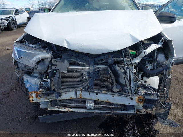Toyota RAV4 LE 2017 JTMBFREV1HJ136370 Image 6