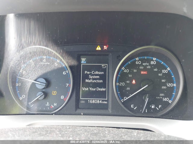 Toyota RAV4 LE 2017 JTMBFREV1HJ136370 Image 7