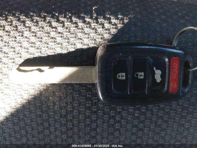 3CZRU6H32JG704947 Honda HR-V LX