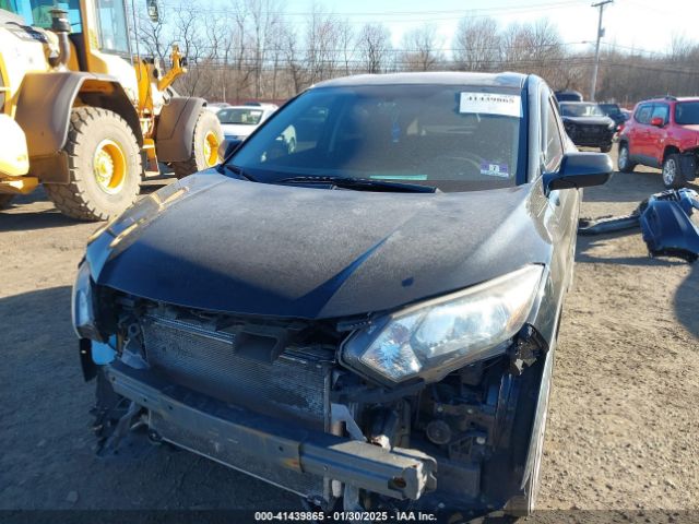3CZRU6H32JG704947 Honda HR-V LX
