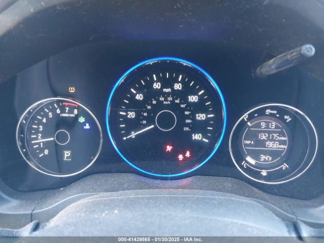 3CZRU6H32JG704947 Honda HR-V LX