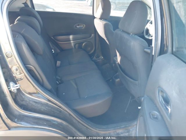 3CZRU6H32JG704947 Honda HR-V LX
