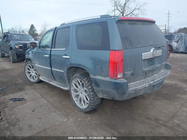 2009 CADILLAC ESCALADE 1GYFK132X9R122617 Photo 2
