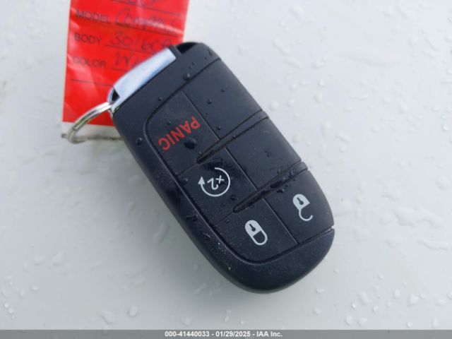 3C4NJDBB2JT301608 Jeep Compass Latitude 4x4