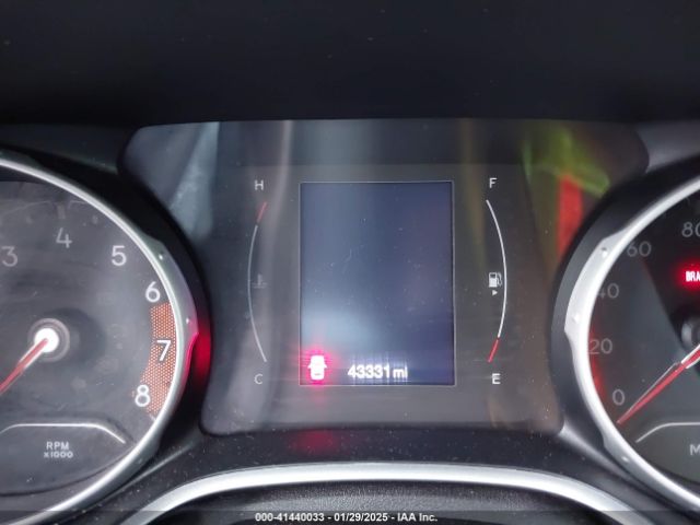 3C4NJDBB2JT301608 Jeep Compass Latitude 4x4