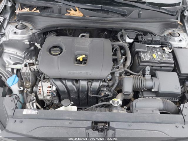 3KPF24AD8NE481952 KIA Forte Lxs