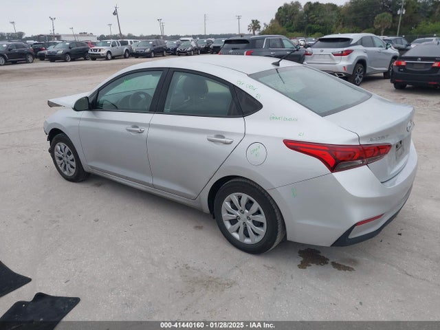 Hyundai ACCENT SE 2022 3KPC24A62NE161255 Image 3