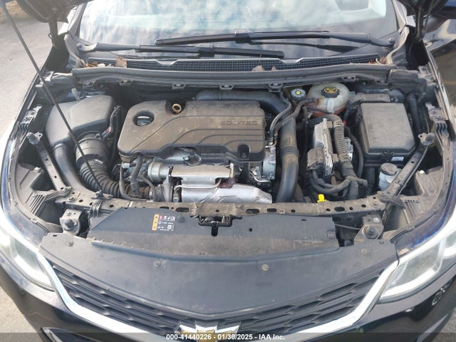 Chevrolet Cruze Ls Auto 2018 1G1BC5SMXJ7230739 Image 10