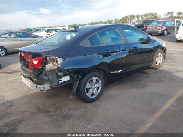 Chevrolet Cruze Ls Auto 2018 1G1BC5SMXJ7230739 Image 4