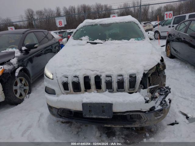 1C4PJMCS0GW193936 Jeep Cherokee Latitude