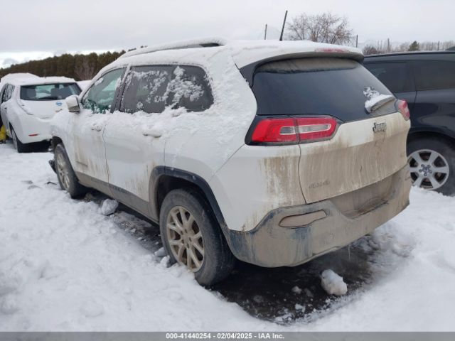 1C4PJMCS0GW193936 Jeep Cherokee Latitude