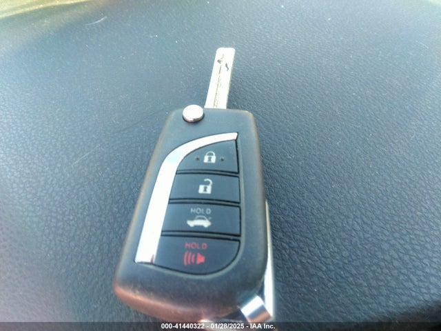 4T1G11AKXMU517026 Toyota CAMRY SE