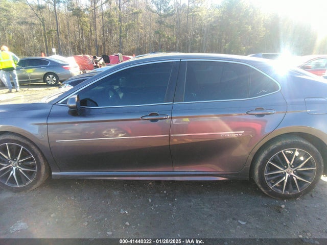 4T1G11AKXMU517026 Toyota CAMRY SE