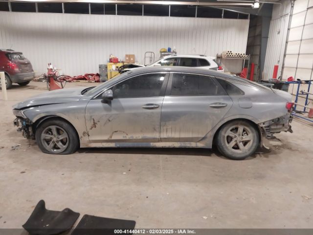 5XXG14J22NG131083 KIA K5 LXS