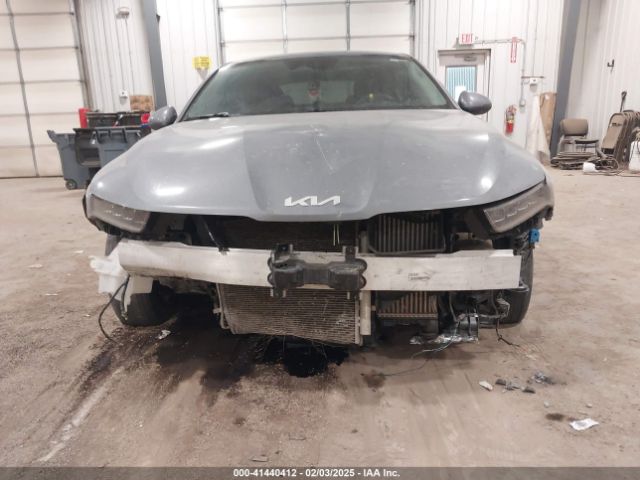 5XXG14J22NG131083 KIA K5 LXS