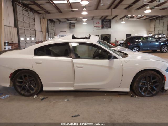 2C3CDXHG1PH703869 Dodge CHARGER GT