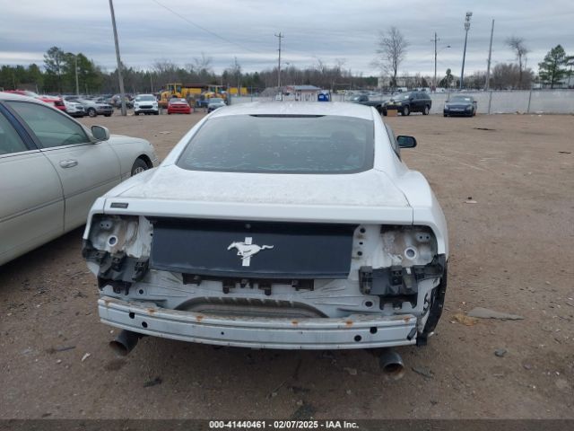 1FA6P8AM3G5235744 Ford Mustang V6