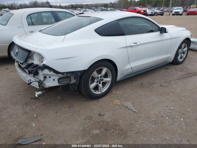1FA6P8AM3G5235744 Ford Mustang V6