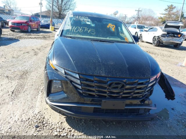 5NMJACDEXRH401870 Hyundai TUCSON SE