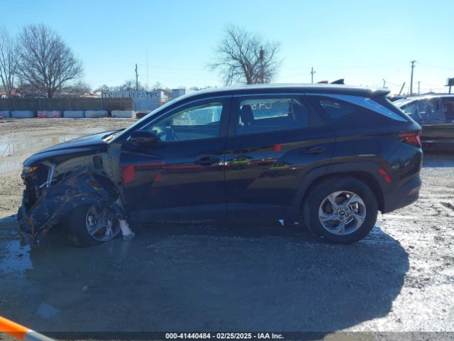 5NMJACDEXRH401870 Hyundai TUCSON SE
