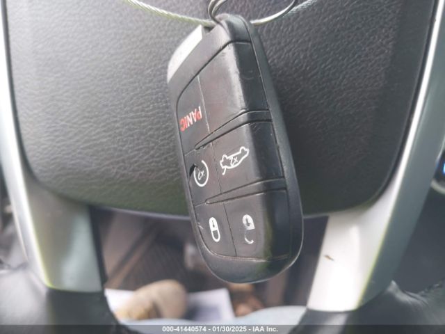 2013 CHRYSLER 300C 2C3CCAKT3DH543205 Photo 10