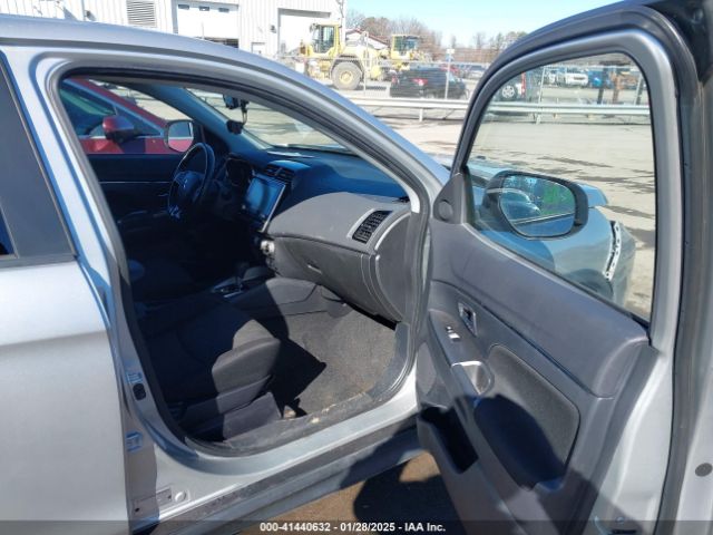 JA4AP4AU5LU012256 Mitsubishi Outlander Sport 2.0 Se