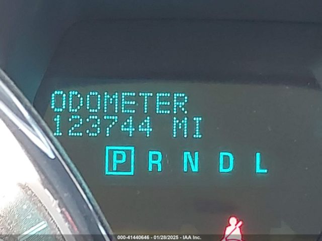 1GNKRFKD2EJ157233 Chevrolet Traverse Ls