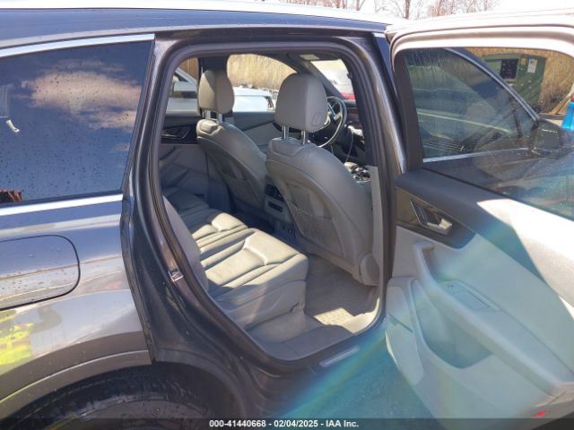WA1LAAF75KD009898 Audi Q7 55 Premium/55 Se Premium