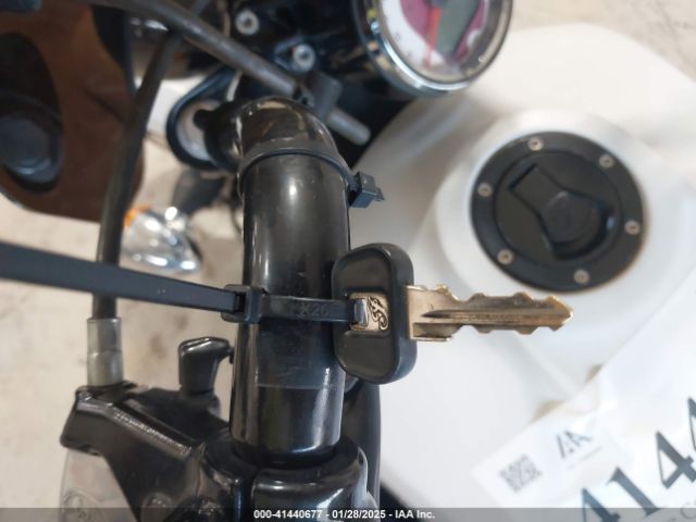 2019 INDIAN MOTORCYCLE CO. SCOUT 56KMSA117K3139448 Photo 10