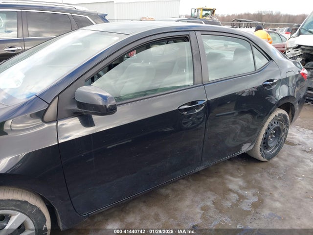 Toyota COROLLA LE 2016 5YFBURHE2GP551855 Image 14