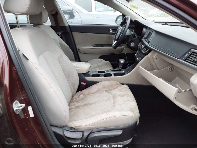 5XXGT4L38GG023621 KIA Optima Lx