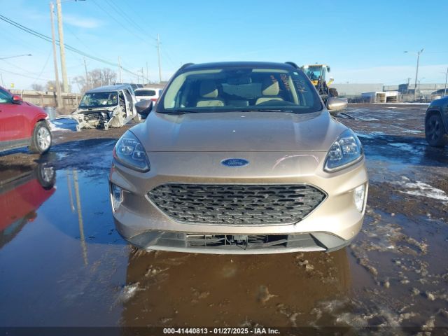 1FMCU9J9XLUA51971 Ford Escape Titanium