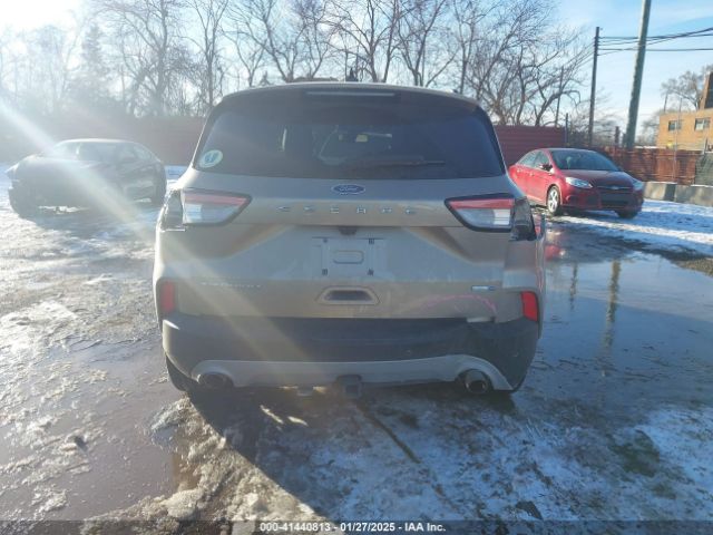 1FMCU9J9XLUA51971 Ford Escape Titanium