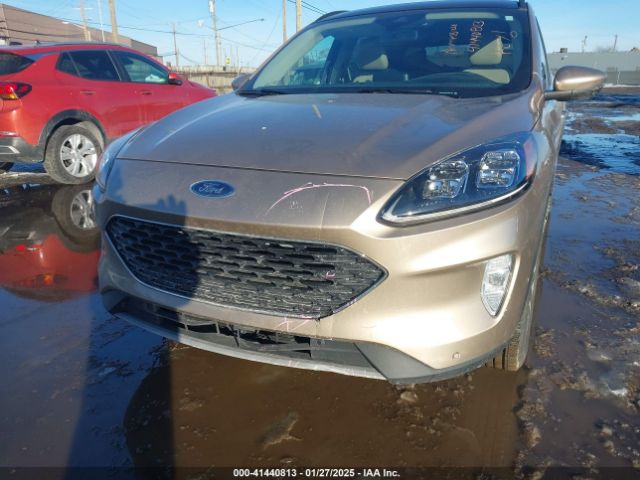 1FMCU9J9XLUA51971 Ford Escape Titanium