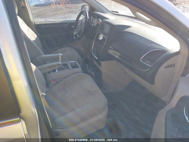 2011 CHRYSLER TOWN & COUNTRY 2A4RR5DG8BR623208 Photo 4