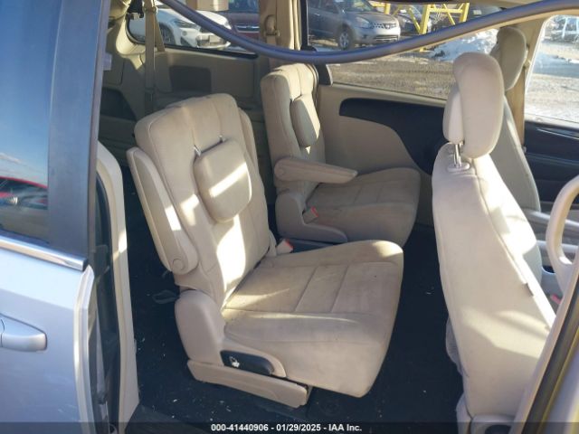 2011 CHRYSLER TOWN & COUNTRY 2A4RR5DG8BR623208 Photo 7