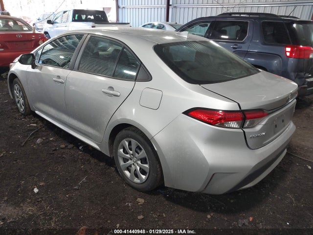 Toyota COROLLA LE 2021 5YFEPMAE5MP248355 Image 3