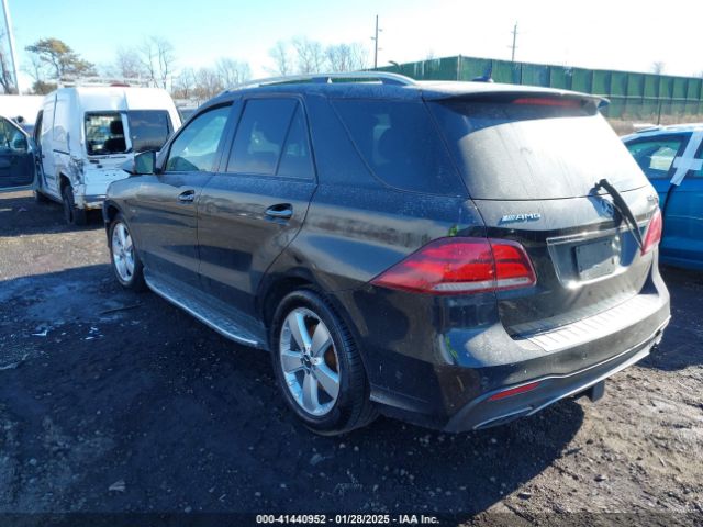 2018 MERCEDES-BENZ AMG GLE 43 4JGDA6EB8JB005802 Photo 2