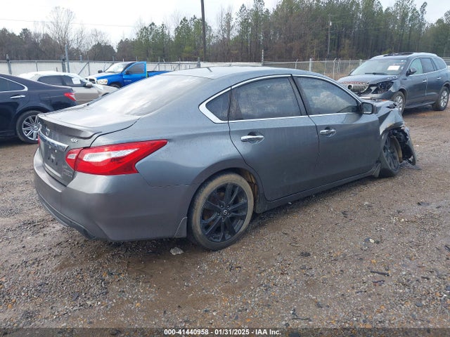 1N4AL3AP8GC180285 Nissan Altima 2.5 Sr