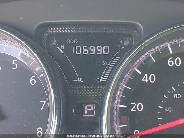 3N1CN7AP0FL939229 Nissan Versa 1.6 Sl