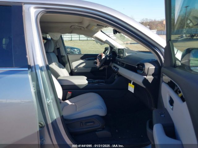 5FNYG1H71SB005461 Honda Pilot Touring