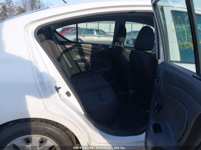 3N1CN7AP5KL815645 Nissan Versa 1.6 S+