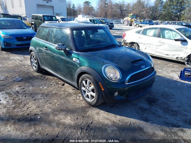2009 MINI COOPER S WMWMF73599TX40140 Photo 0