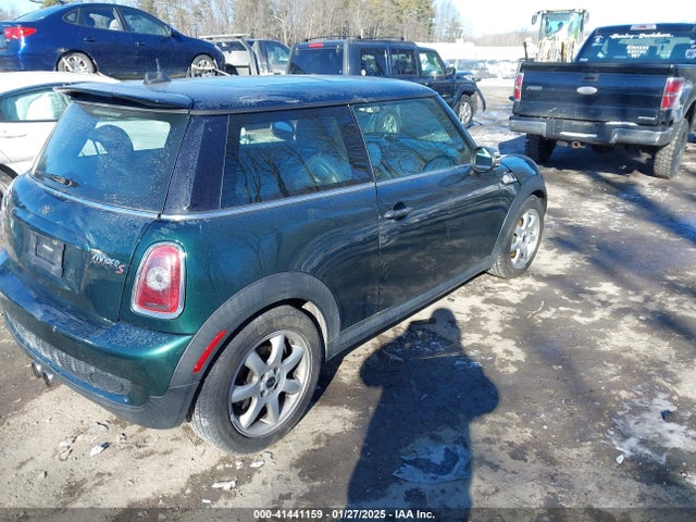 2009 MINI COOPER S WMWMF73599TX40140 Photo 3