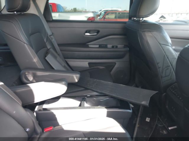 5N1DR3CB2RC266908 Nissan Pathfinder Sl Fwd