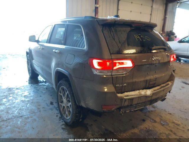 2019 JEEP GRAND CHEROKEE 1C4RJFBGXKC638453 Photo 2