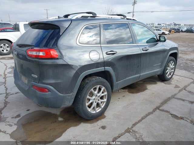 1C4PJMCS7EW211264 Jeep Cherokee Latitude