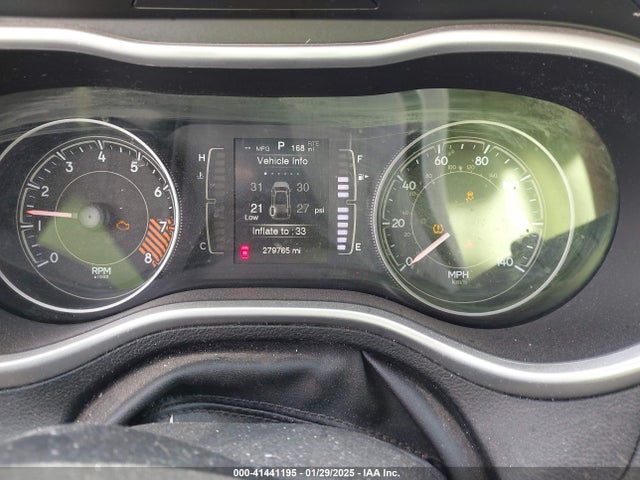 1C4PJMCS7EW211264 Jeep Cherokee Latitude