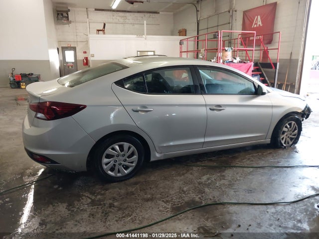 Hyundai ELANTRA SE 2019 5NPD74LF1KH406797 Image 13