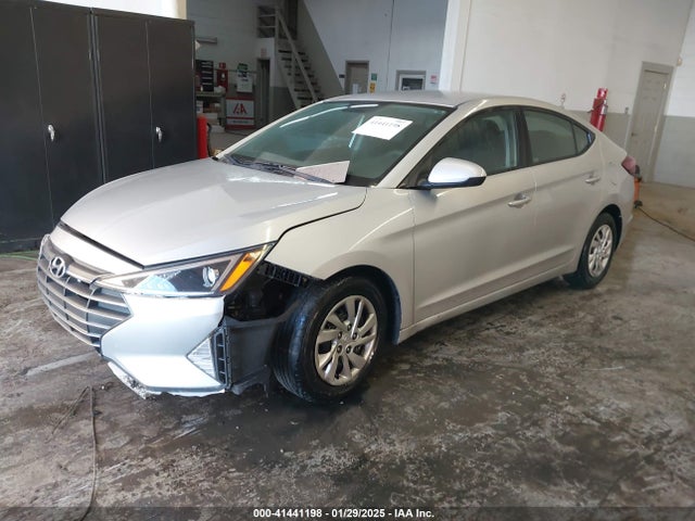 Hyundai ELANTRA SE 2019 5NPD74LF1KH406797 Image 2